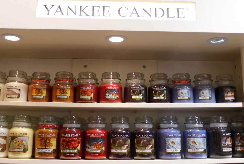 yankee-candle-a-taaable