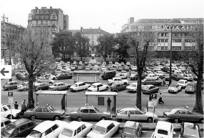 palce-thiers-1960-parking