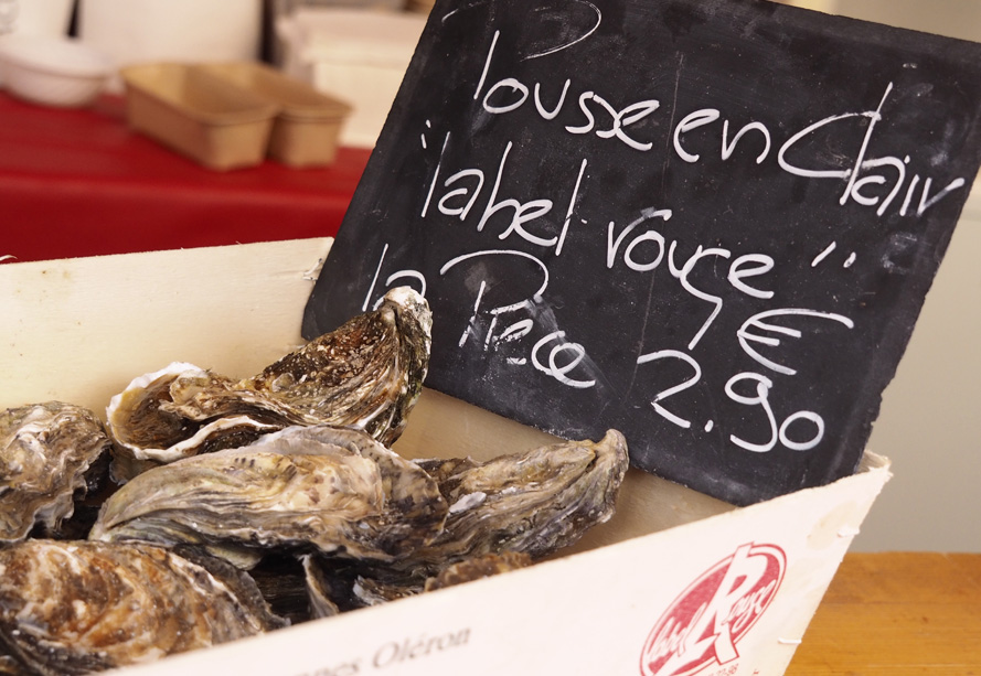 nancy marche de noel chalet restaurant impromptu huitres escargots foie gras pousses en clair